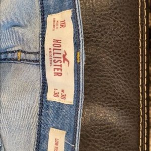 Hollister 11R Low Rise Super Skinny Ripped Jeans